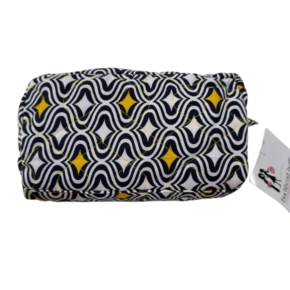 NWT Quilted Cosmetic Bag Buckhead Betties Curve Appeal Navy Yellow